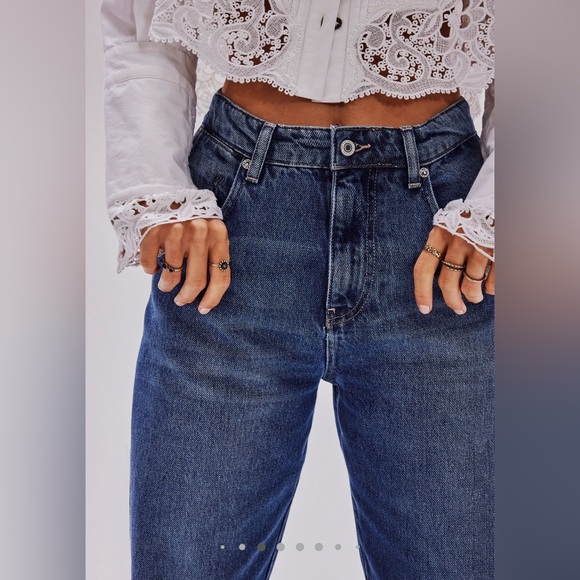 EUC We The Free Augusta Barrel Jeans Grey Skies Size 32 - Picture 5 of 12